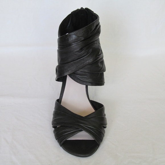 High Heel Sandals - Picture 5 of 6